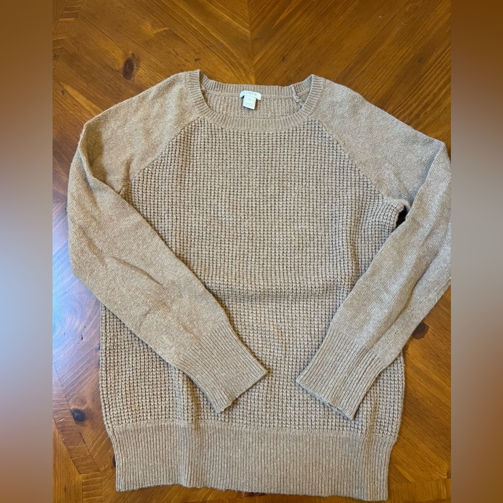 J Crew Women’s Tan Sweater Size Medium